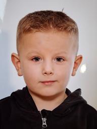 DOMINIK KARIN